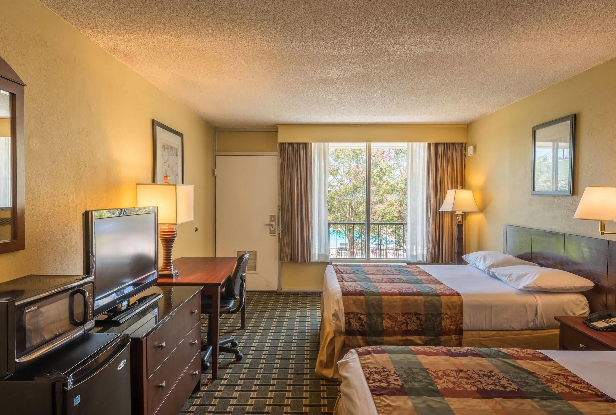 North Charleston Inn Экстерьер фото